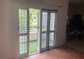 Room in 3 BHK Apartment at Vineyard Excellent, Gachibowli – for Rent