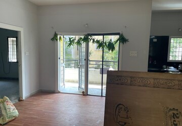 Room in 3 BHK Apartment at Vineyard Excellent, Gachibowli – for Rent