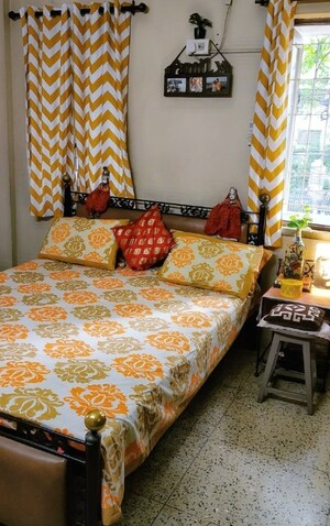 Bedroom in 2 BHK Builder Floor at Mandawali – for Rent