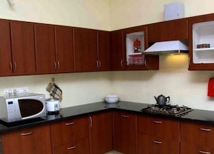 Furnished Amenities in 3 BHK Builder Floor at Chander Vihar – for Sale