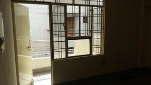 Room in 4 BHK Independent House at Dlw Colony – for Sale