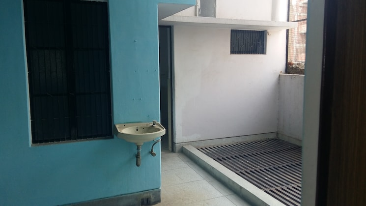 Bathroom, dlw colony 4 Bedroom 6000 Sq.Ft. Independent House In Dlw Colony Varanasi 9329304