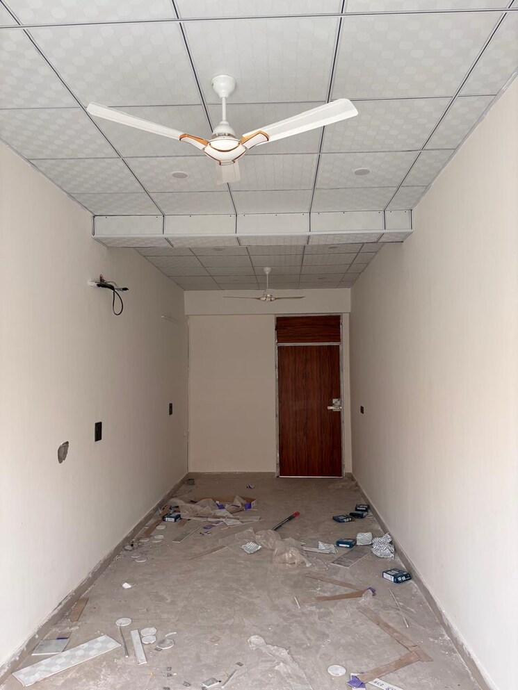 Bathroom, amolik-sankalp Commercial Shop 288 Sq.Ft. In Sector 85 Faridabad 9329434