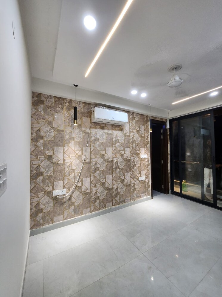 Room, palm-residency-chhatarpur 2 Bedroom 100 Sq.Ft. Apartment In Chattarpur Delhi 9329482