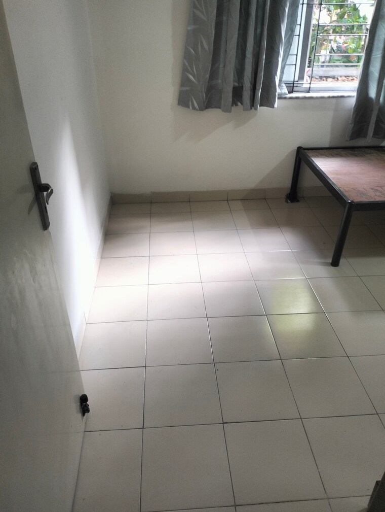 Room, k-raheja-gardens 1 Bedroom 555 Sq.Ft. Apartment In Wanowrie Pune 9329458