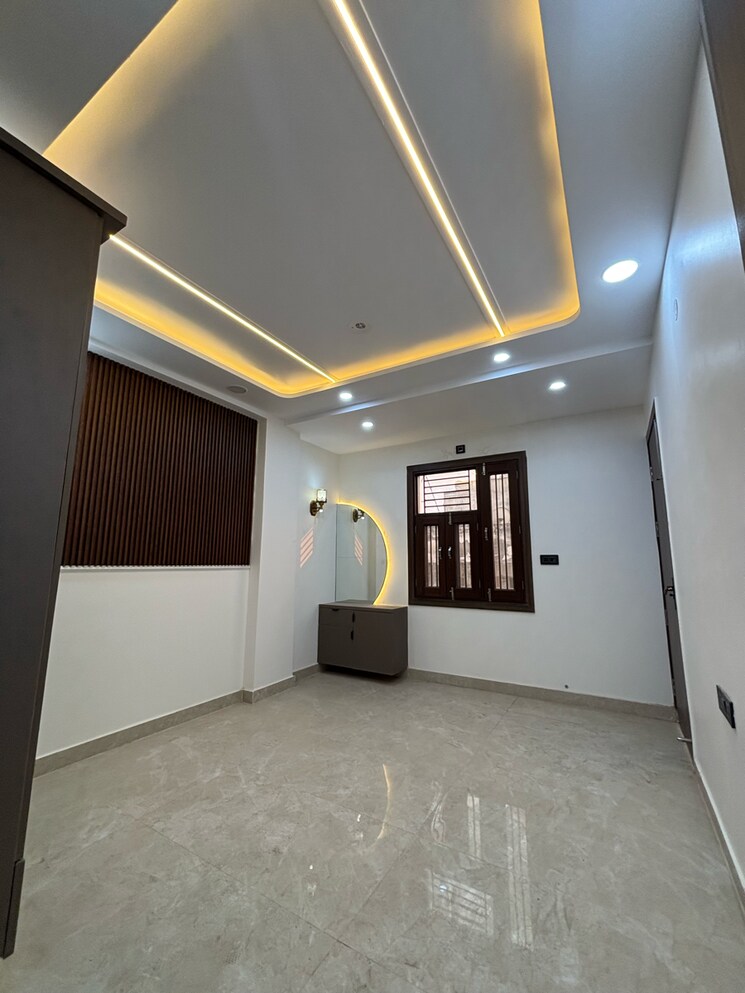 Bedroom, dwarka mor 3 Bedroom 1050 Sq.Ft. Builder Floor In Dwarka Mor Delhi 9329542