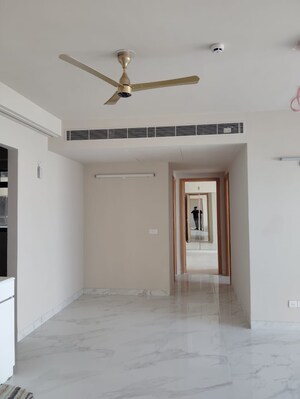 Room in 3 BHK Apartment at M3M Heights, Sector 65 – for Rent