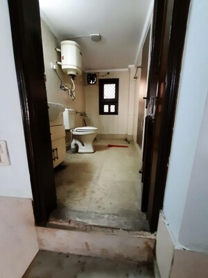 Washroom in 1.5 BHK Builder Floor at New Rajinder Nagar – for Rent