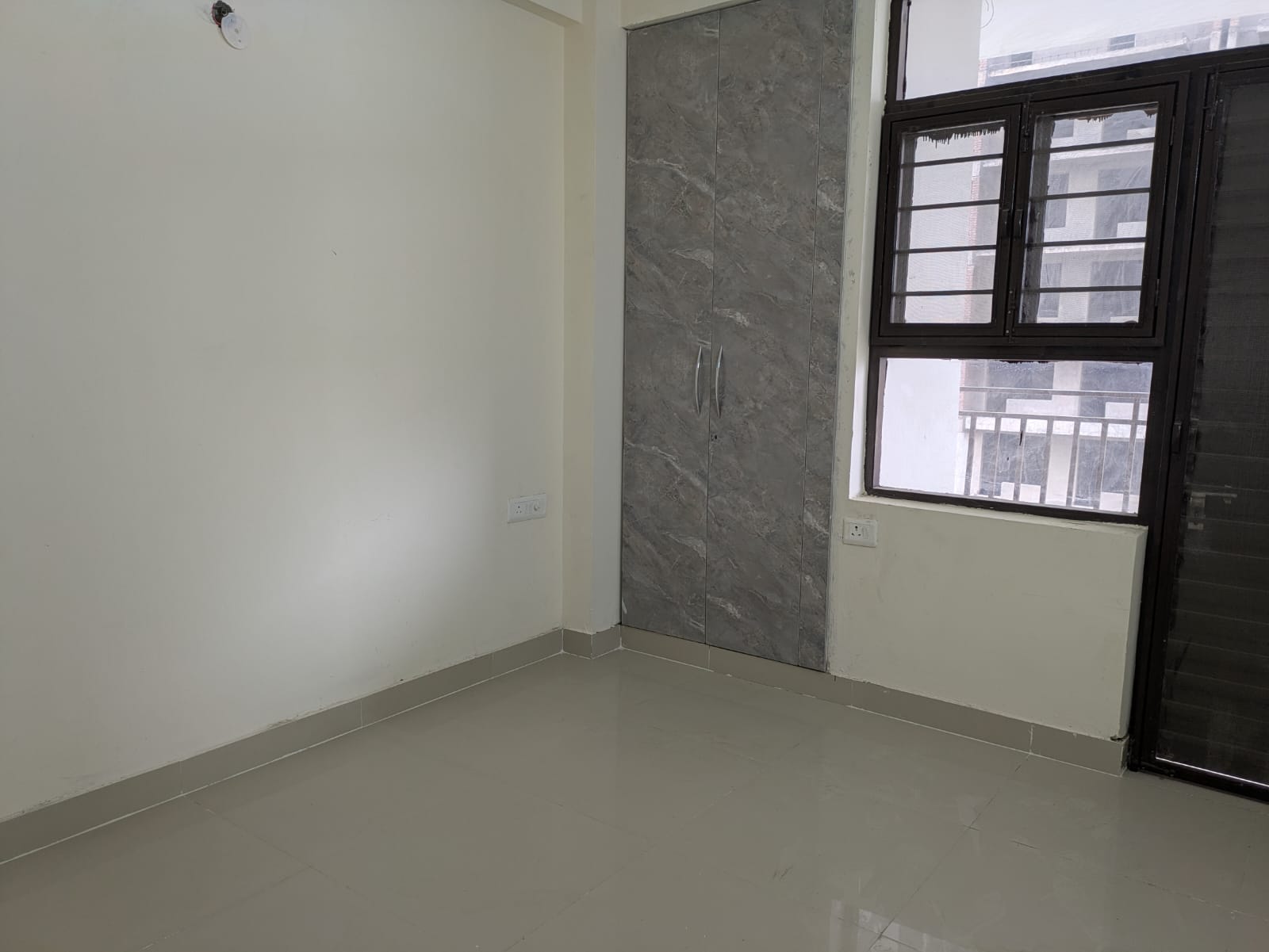 2 BHK Apartment For Sale in Amolik Sankalp
