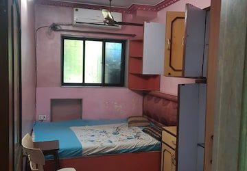 Bedroom in 1 BHK Apartment at Jyoti Complex, Goregaon East – for Rent
