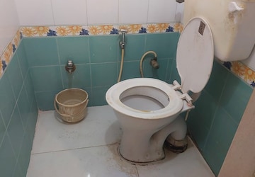 Attached Bathroom in 1 BHK Apartment at Jyoti Complex, Goregaon East – for Rent