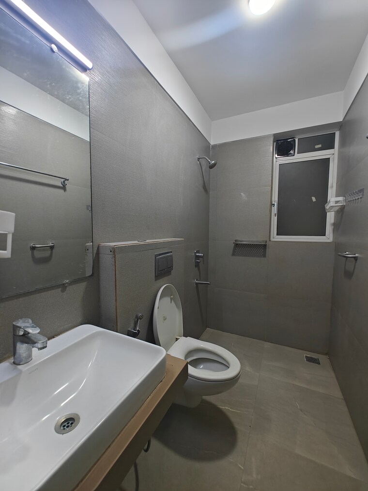 Attached Bathroom, akshar-alvario 3 Bedroom 1190 Sq.Ft. Apartment In Seawoods Navi Mumbai 9329654