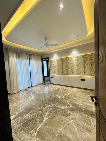 Bedroom in 4 BHK Builder Floor at Nirvana Courtyard, Sector 50 – for Sale