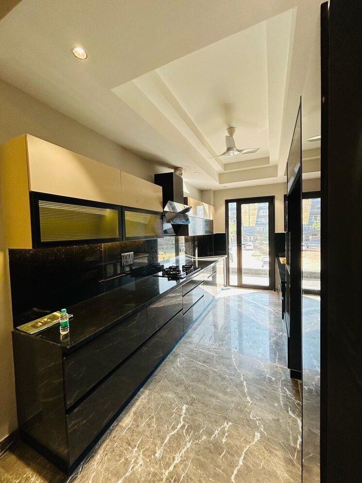Kitchen, nirvana-courtyard 4 Bedroom 1950 Sq.Ft. Builder Floor In Sector 50 Gurgaon 9329745
