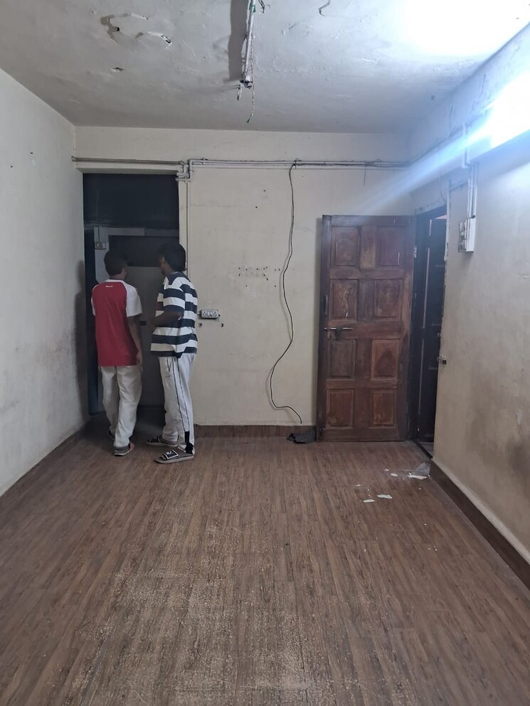  Parking, regency-anantam 1 Bedroom 500 Sq.Ft. Apartment In Dombivli East Thane 9329811