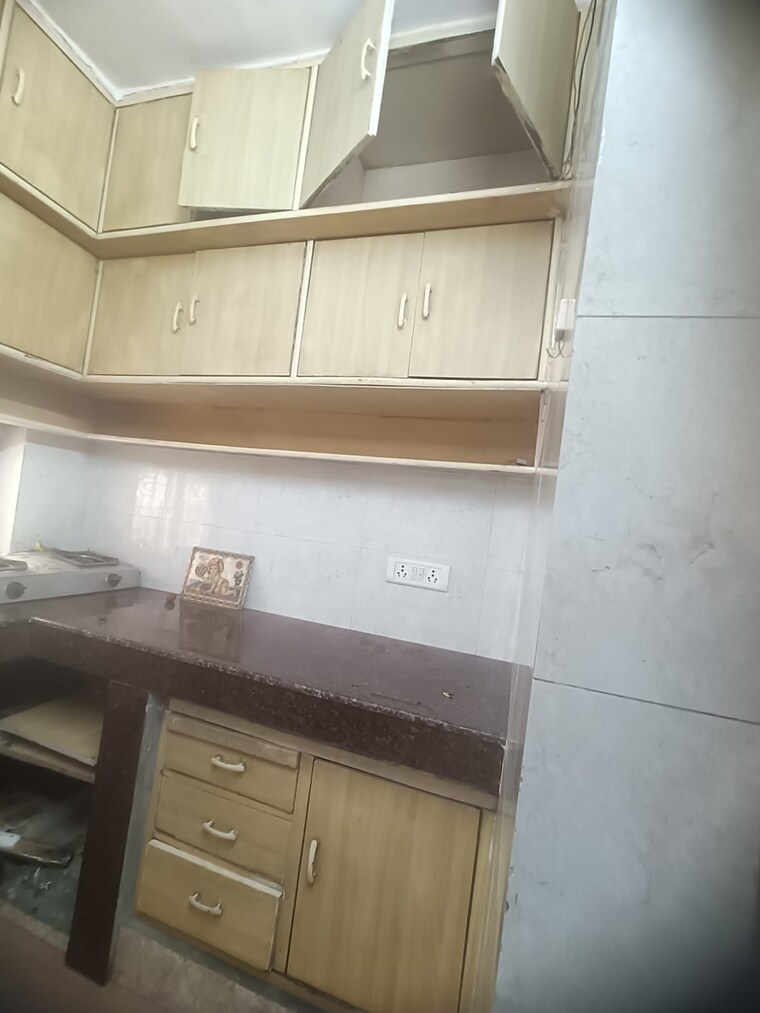 Kitchen, mayur vihar 3.5 Bedroom 1450 Sq.Ft. Apartment In Mayur Vihar Delhi 9329830