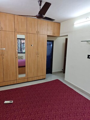 Room in 3 BHK Apartment at Khar West – for Sale
