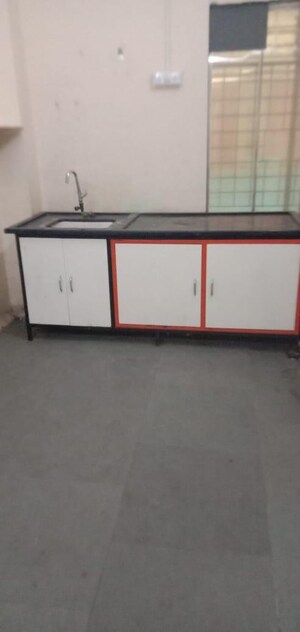 Room in  Warehouse at Rabale – for Rent