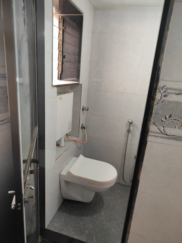 Bathroom, rabale Commercial Warehouse 3000 Sq.Ft. In Rabale Navi Mumbai 9329938