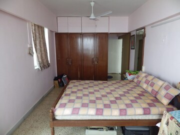 Bedroom in 4 BHK Apartment at Madhu Niketan, Santacruz West – for Sale