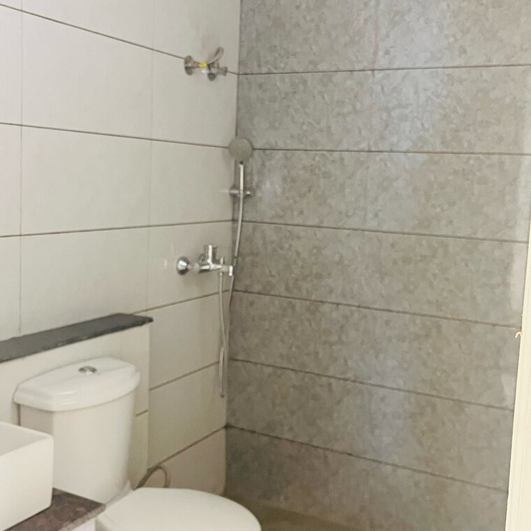 Bathroom, sbp-city-of-dreams-zirakpur 2 Bedroom 623 Sq.Ft. Apartment In High Ground Zirakpur 9329941