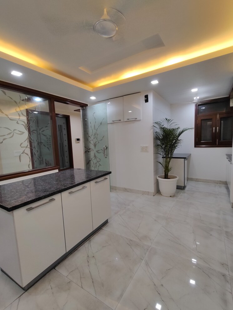 Kitchen, greater kailash i 4 Bedroom 4500 Sq.Ft. Builder Floor In Greater Kailash I Delhi 9329954