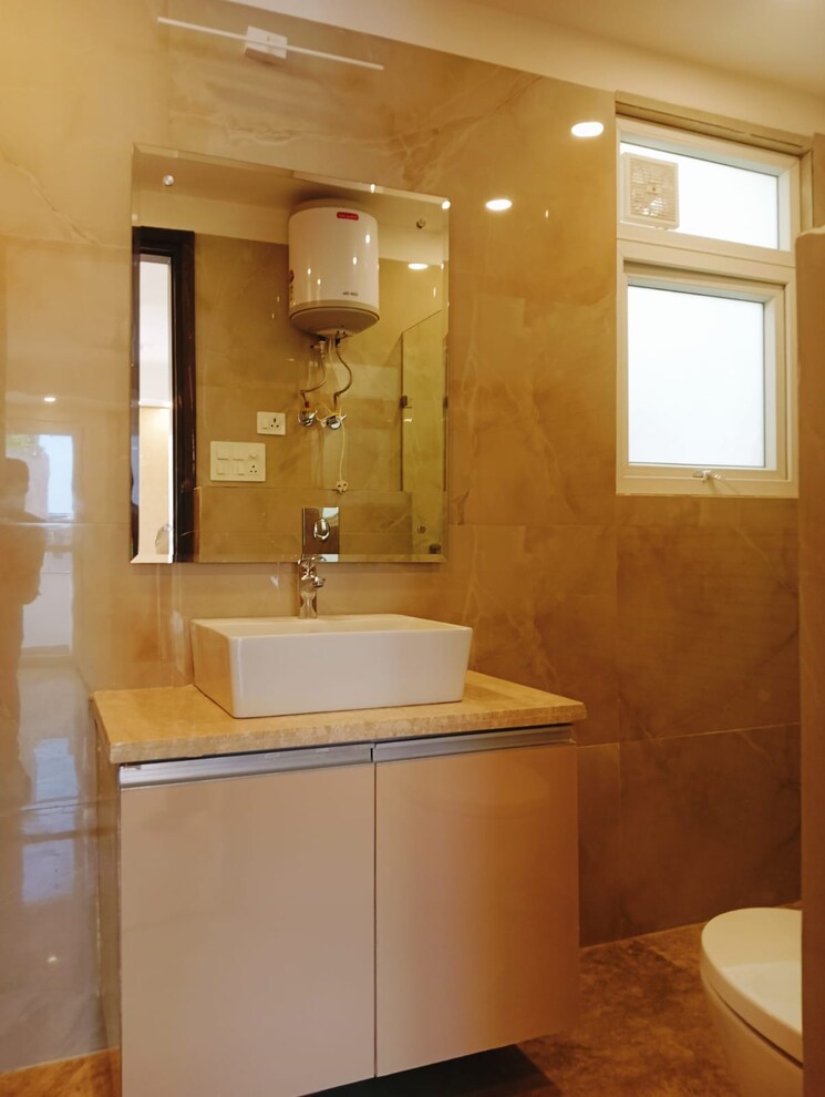 Bathroom, greater kailash i 4 Bedroom 2700 Sq.Ft. Builder Floor In Greater Kailash I Delhi 9329959