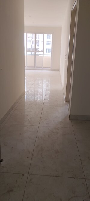 Room in 4 BHK Apartment at Vip Road – for Sale