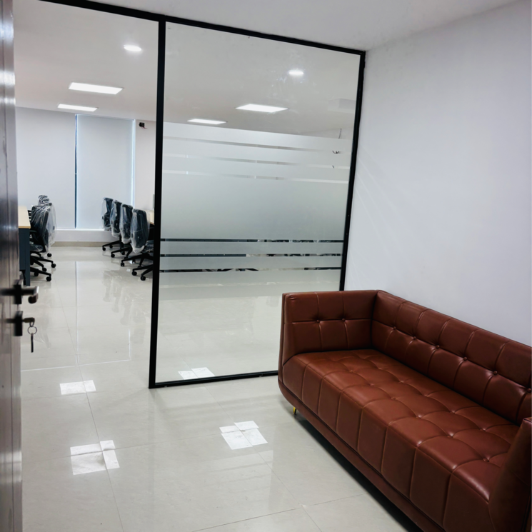 Room, madhapur Commercial Office Space 2150 Sq.Ft. In Madhapur Hyderabad 9329962