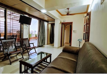 Living Room in 2 BHK Apartment at Satellite Tower, Goregaon East – for Sale