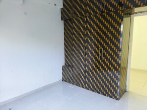 Room in 2 BHK Apartment at Signature Global The Millennia, Sector 37d – for Rent