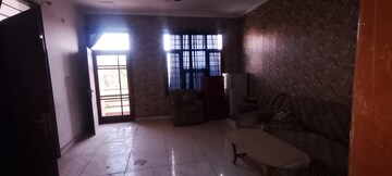 Living Room in 6 BHK Independent House at Ghazipur – for Sale