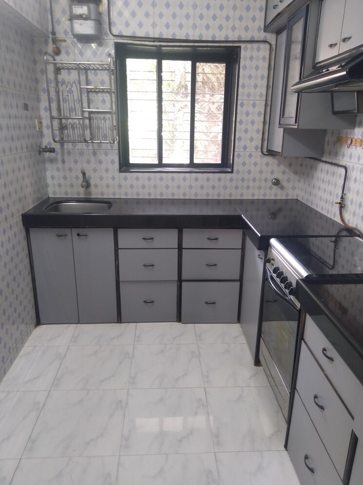 Kitchen, silver-arrow-chs 1 Bedroom 450 Sq.Ft. Apartment In Santacruz East Mumbai 9329978