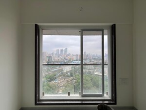 Room in 4 BHK Apartment at Aptrashi Willow Shades, Bandra West – for Sale