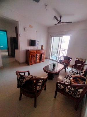 Team Area in 2 BHK Apartment at Futec Gateway, Sector 75 – for Rent