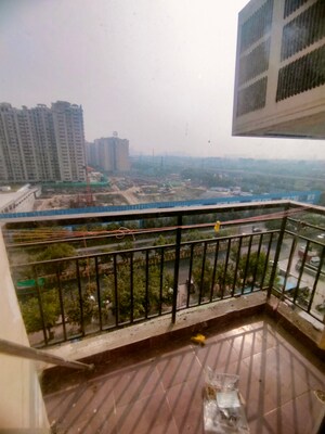 Balcony in  Pg at Sector 75 – for Rent