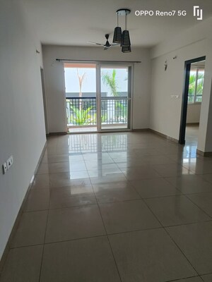 Room in 3 BHK Apartment at Prestige Sunnyside, Bhoganhalli – for Rent