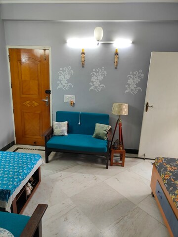 Living Room in 2.5 BHK Builder Floor at S S Southend, Sector 49 – for Sale