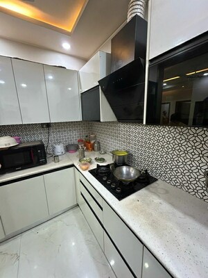 Kitchen in 2.5 BHK Builder Floor at S S Southend, Sector 49 – for Sale
