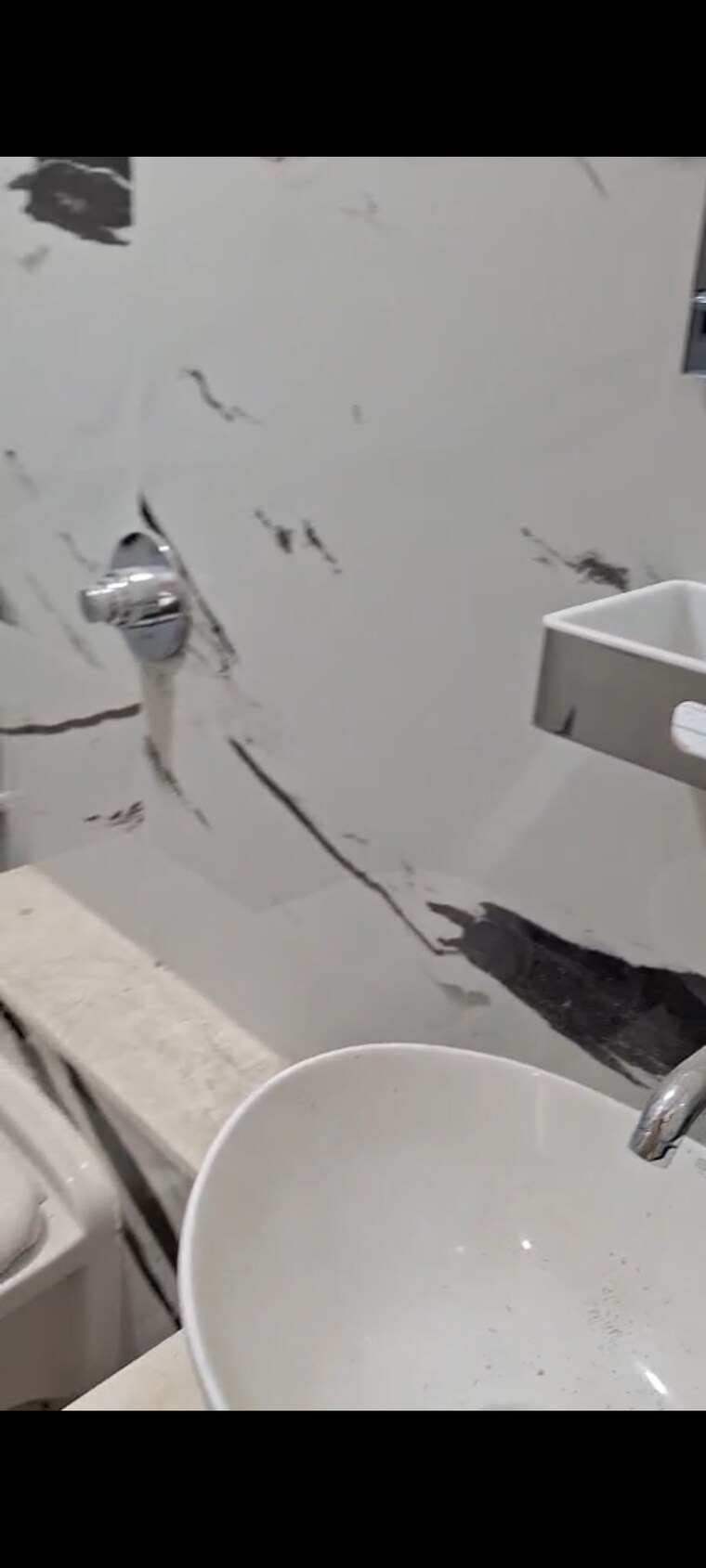 Master Bedroom, kurla east 2.5 Bedroom 700 Sq.Ft. Apartment In Kurla East Mumbai 9330090