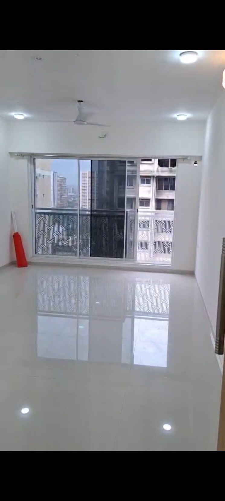 Kitchen, kurla east 2.5 Bedroom 700 Sq.Ft. Apartment In Kurla East Mumbai 9330090