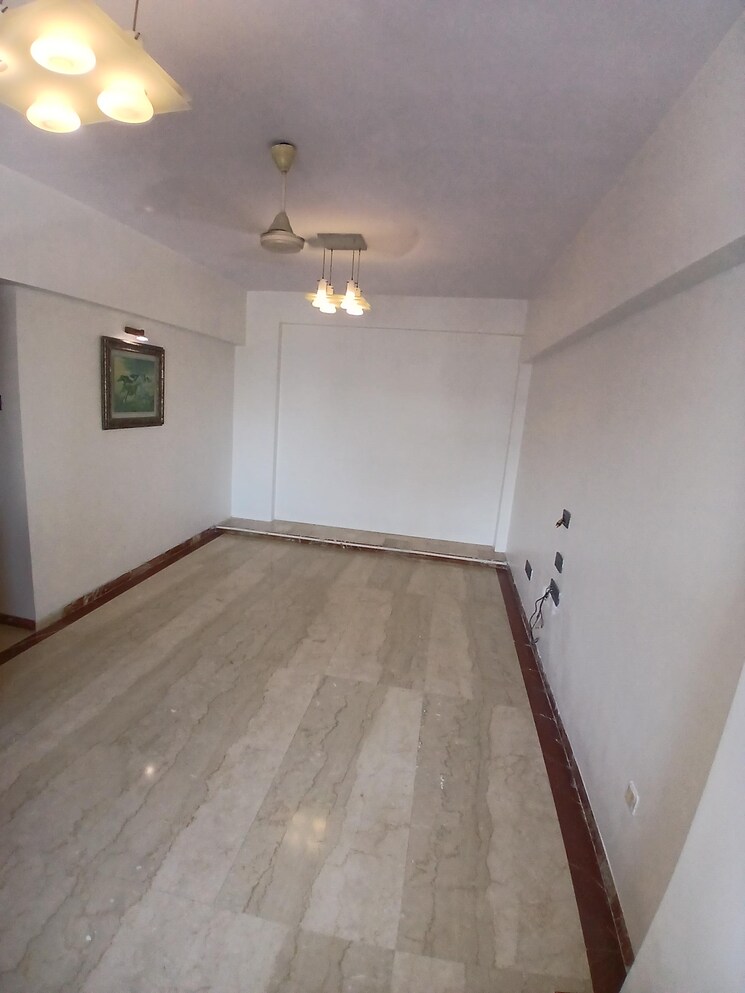 Bathroom, versova-view 3 Bedroom 1700 Sq.Ft. Apartment In Andheri West Mumbai 9330093