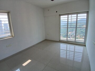 Room in 2 BHK Apartment at Rosa Bella, Ghodbunder Road – for Sale
