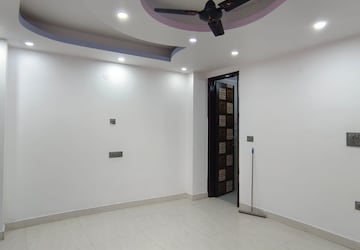 Room in 2 BHK Apartment at DMD Hometech Awas Yojna, Sector 73 – for Sale