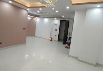 Room in 2 BHK Apartment at DMD Hometech Awas Yojna, Sector 73 – for Sale