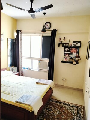 Furnished Amenities in 3 BHK Apartment at Sheth Vasant Lawns, Laxmi Nagar – for Rent