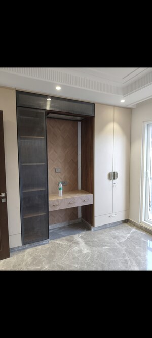 2 BHK Builder Floor For Sale in Paschim Vihar
