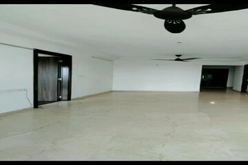 Room in 3 BHK Apartment at Adani Group Western Heights, Andheri West – for Rent