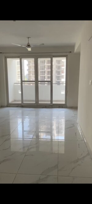 Room in 3.5 BHK Apartment at NK Sharma Savitry Greens, Lohgarh – for Rent