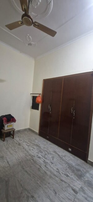 Furnished Amenities in 1.5 BHK Independent House at Sector 3 – for Rent